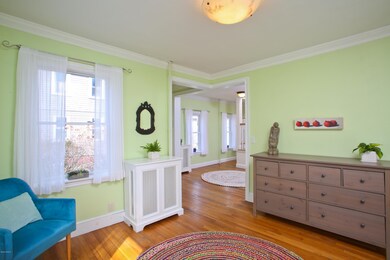 6 Entrance Space