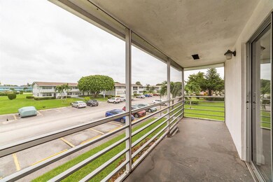 283 Camden L unit 283, West Palm Beach, FL 33417 - photo 4