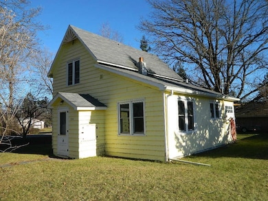 720 Spruce St, Littlefork, MN 56653 - photo 4