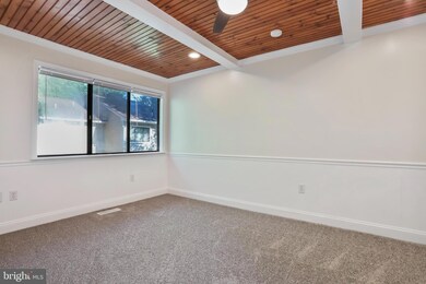 1050 Brinker Dr, Hagerstown, MD 21740 - photo 3