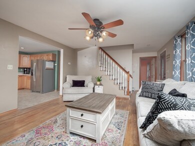 8 Weaver St, West Wareham, MA 02576 - photo 4