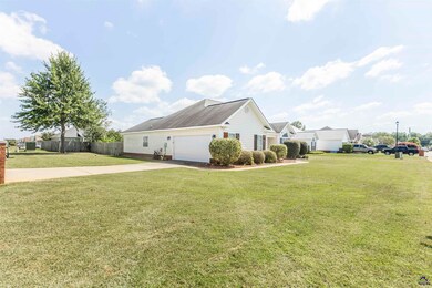 100 Apple Ct, Warner Robins, GA 31088 - photo 2