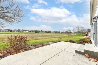 12703 Plum Creek Blvd, Carmel, IN 46033 - photo 4