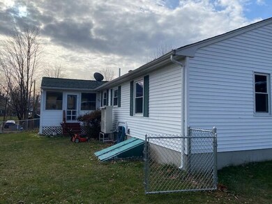 10 Riverview St, Sanford, ME 04073 - photo 3