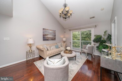 12902 Churchill Ridge Cir unit 213, Germantown, MD 20874 - photo 3