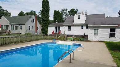 512 Leahy Ln, Ballston Spa, NY 12020 - photo 4