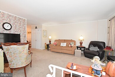 2819 Maxwell St, Philadelphia, PA 19136 - photo 4