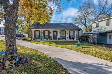 416 E Monterey St, Denison, TX 75021 - photo 2