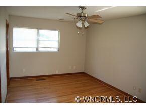 374 Old County Home Rd, Asheville, NC 28806 - photo 6