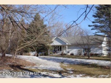 703 30th St NW, Austin, MN 55912 - photo 2