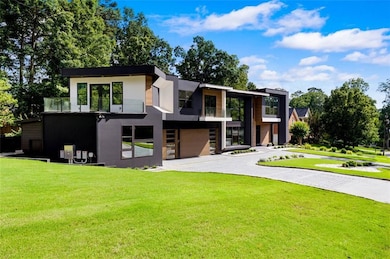 2401 Greenglade Rd NE, Atlanta, GA 30345 - photo 2