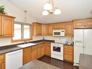 Great kitchen with lots of space and room for cook