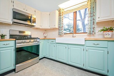 1274 Berkshire Ave, Indian Orchard, MA 01151 - photo 7