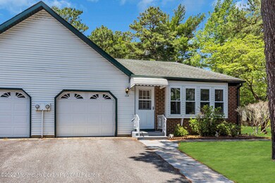 12B Pembroke Ln unit B, Whiting, NJ 08759 - photo 3