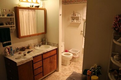 2322 Cullison Ln, Grants Pass, OR 97527 - photo 5