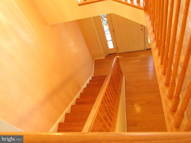 9107 Ayden Ln, Lorton, VA 22079 - photo 6