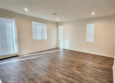 16064 Esparza Ln, Fontana, CA 92336 - photo 5