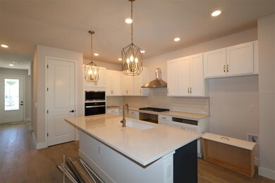 6251 Jensen View Ave, Ruskin, FL 33570 - photo 6