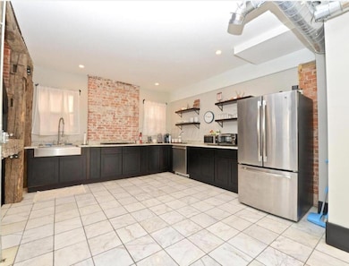 1033-1035 Franklin Ave, Columbus, OH 43205 - photo 4