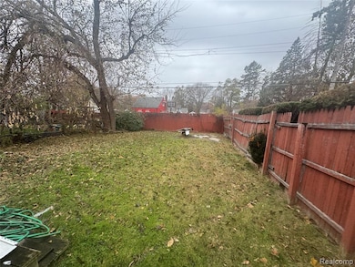 17229 Heyden St, Detroit, MI 48219 - photo 7