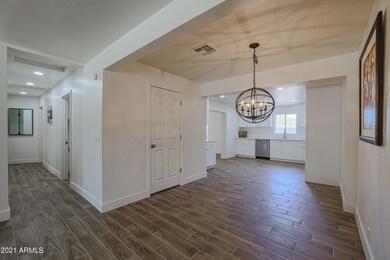 837 E El Caminito Dr, Phoenix, AZ 85020 - photo 7