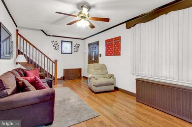 417 Centre St, Reading, PA 19605 - photo 5