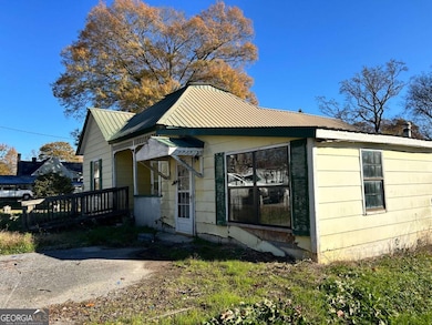 405 Magnolia St, La Fayette, GA 30728 - photo 2