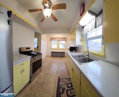 3410 4th Ave W, Hibbing, MN 55746 - photo 2