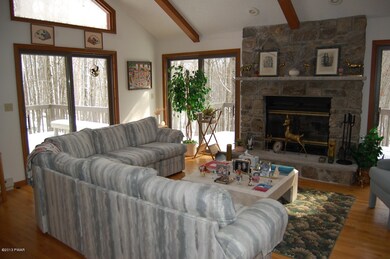 803 Whipple Tree Ct E, Lords Valley, PA 18428 - photo 4