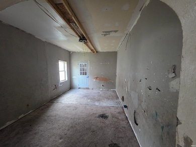 2241 W Washington St, South Bend, IN 46628 - photo 5