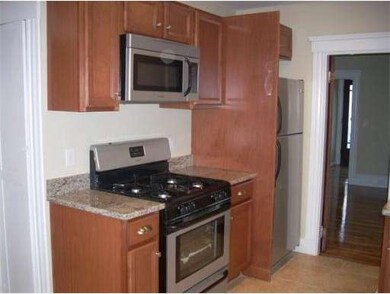 7 Hampshire Cir, Methuen, MA 01844 - photo 4