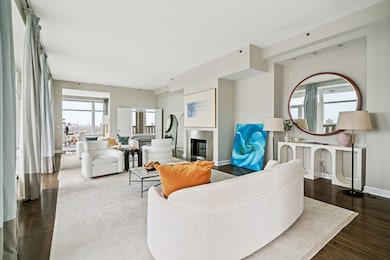 240 Riverside Blvd unit 1, New York, NY 10069 - photo 2