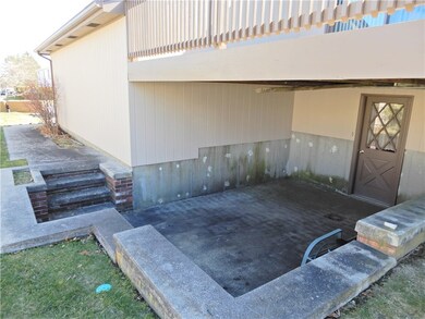 100 Michael Dr, Cranston, RI 02920 - photo 5