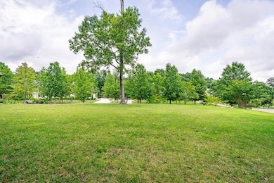 2324 Dogwood Grove Cir, Signal Mountain, TN 37377 - photo 6