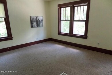 617 S 3rd St, Niles, MI 49120 - photo 3