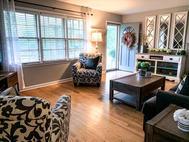 7315 Mayrow Dr, Louisville, KY 40291 - photo 5