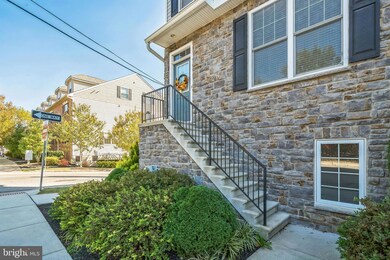 743 Spring Mill Ave, Conshohocken, PA 19428 - photo 2