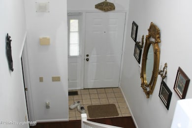 95 Village Dr, Stroudsburg, PA 18360 - photo 7