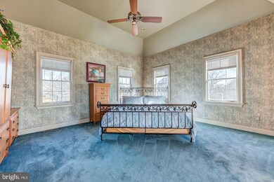 5465 Mcginnis Ct, Doylestown, PA 18902 - photo 5