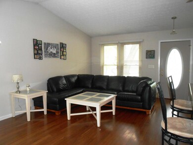 211 Highbluffs Blvd