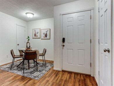 246 W Chantilly Way, Mustang, OK 73064 - photo 6