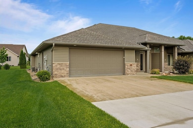 1501 28th St SW, Austin, MN 55912 - photo 2
