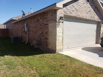 9424 Sagebrush Ave, Odessa, TX 79765 - photo 3
