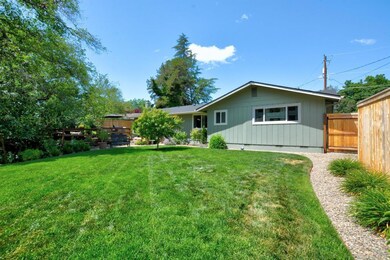 1515 NW Prospect Ave, Grants Pass, OR 97526 - photo 5