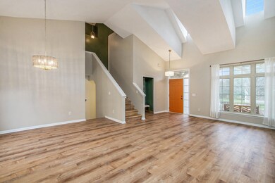 5660 Versailles Ave unit 9, Ann Arbor, MI 48103 - photo 5