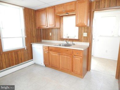 1105 Taylor Ave, Halethorpe, MD 21227 - photo 4