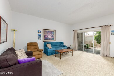 10516 W Palmeras Dr unit 39, Sun City, AZ 85373 - photo 5