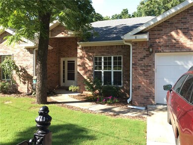 8 Brierton Ln, Bella Vista, AR 72715 - photo 2
