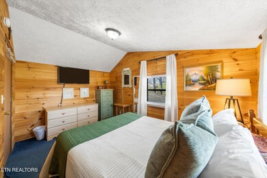 27-2124-Windy-Ln-Sevierville-TN-27
