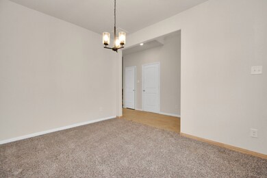 258 Eagleville Dr, Alvin, TX 77511 - photo 5